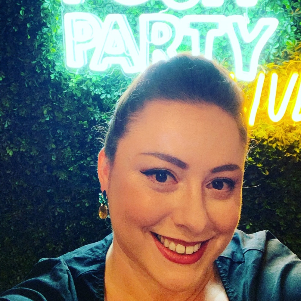Meet your Posher, Majda